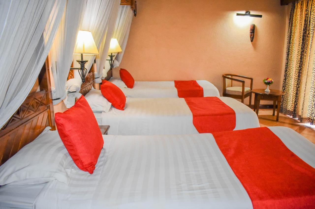Lake Nakuru Lodge Exterior photo